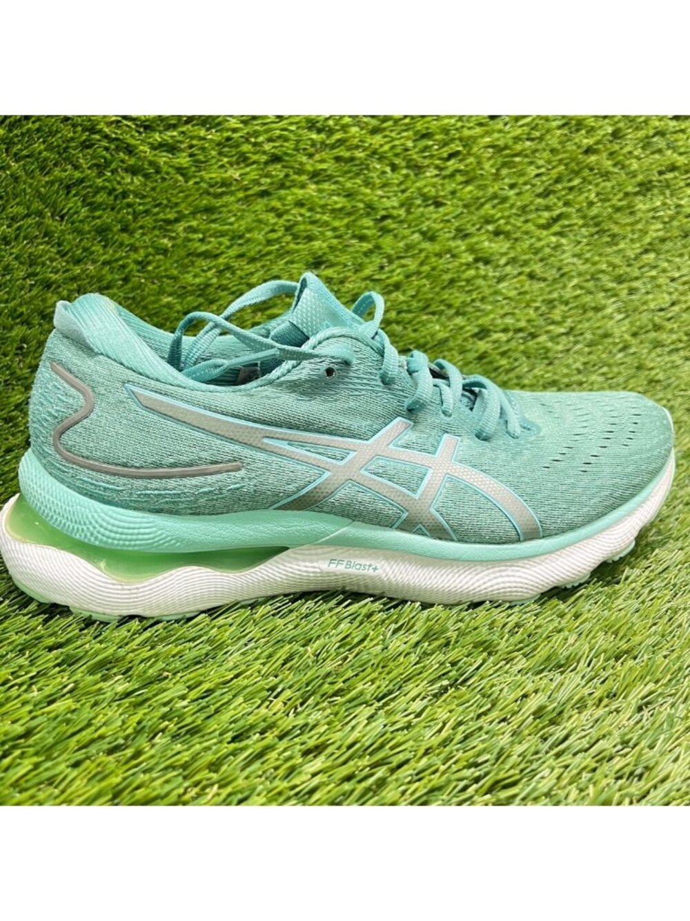 Asics Gel Nimbus 24 Womens Size 9 Green White Athletic Running Shoes Sneakers
